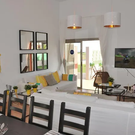 Surprise Only Solar Energy 科斯塔卡莱塔