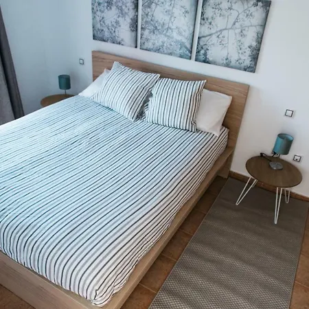 ヴィラ Surprise Only Solar Energy カレタ・デ・フステ