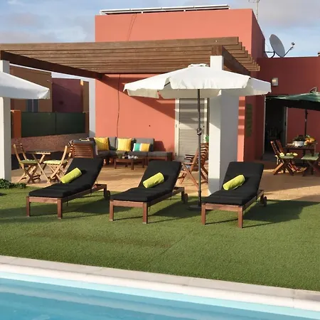 Surprise Only Solar Energy ヴィラ